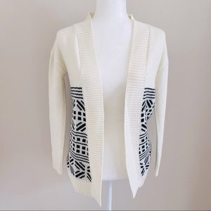 🌸 Maison Jules Cardigan Sweater Size XS